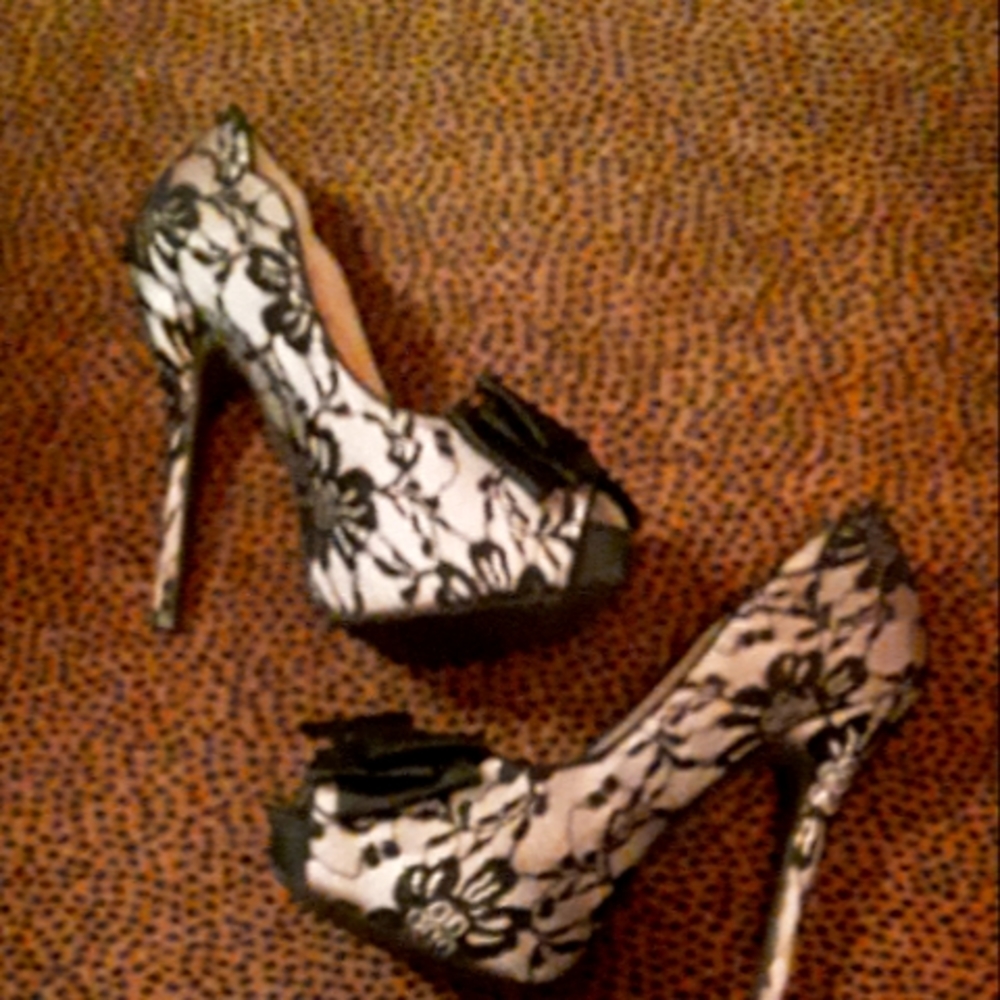 Womans Shoes